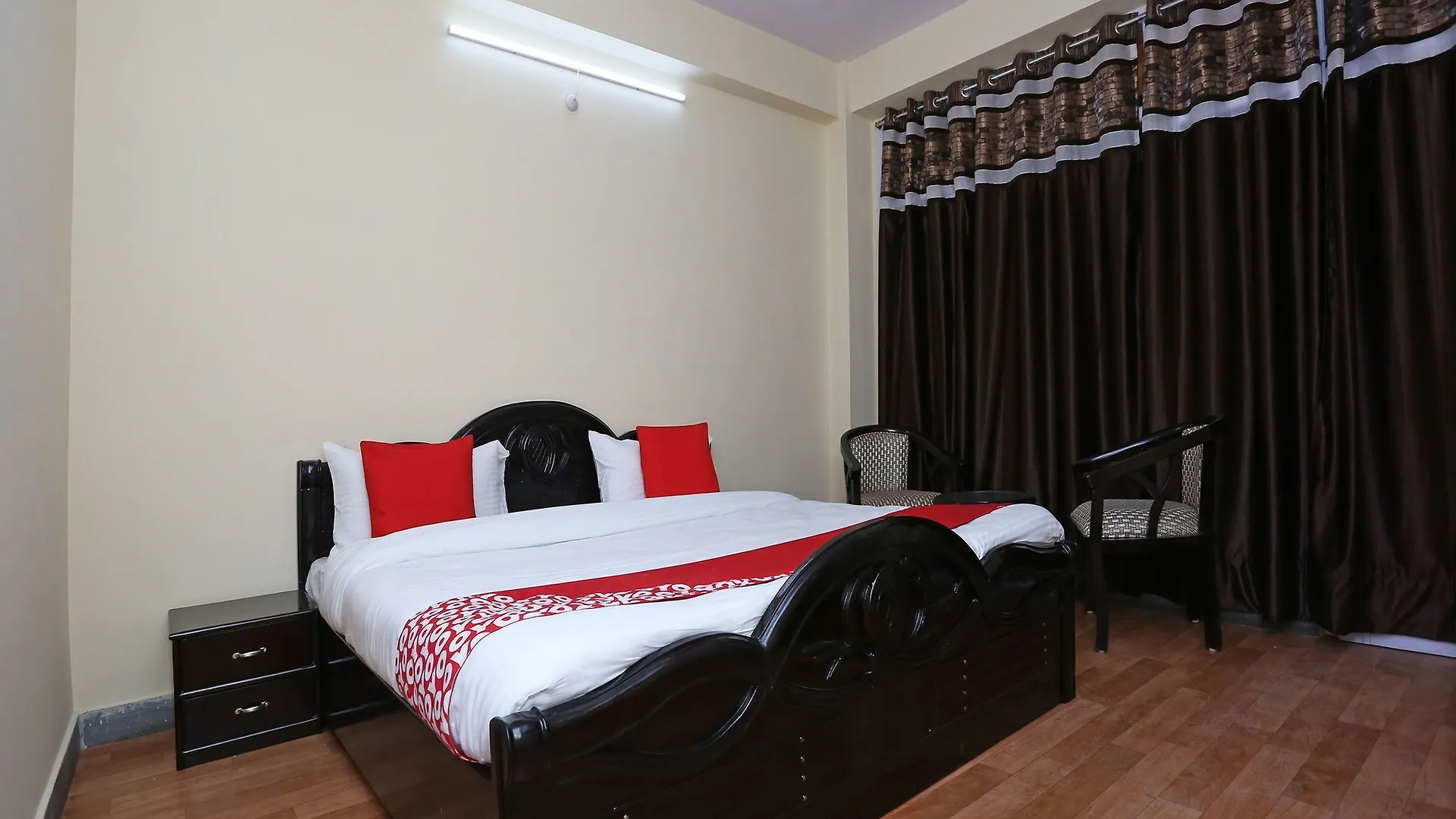 Oyo 13762 Home Peaceful 2Bhk Kasumpti シムラー ホテル